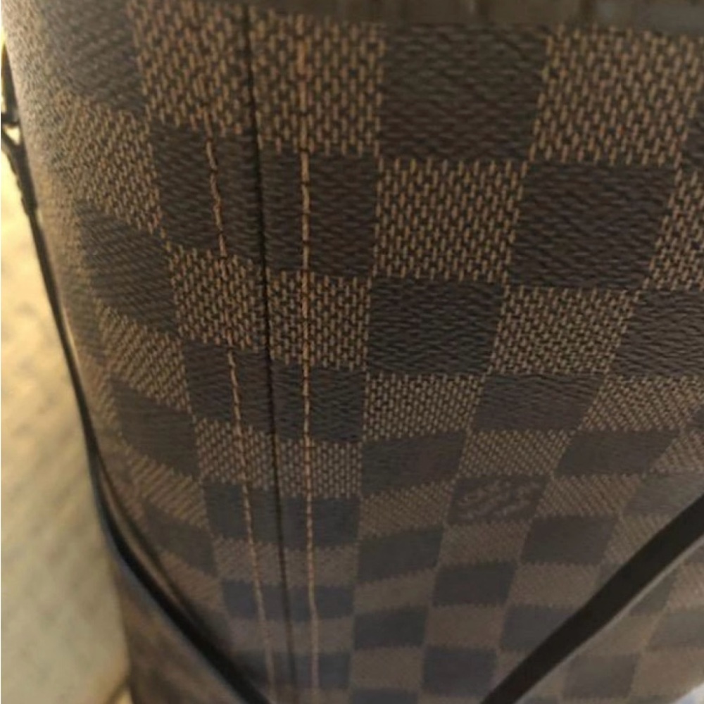 LV Neverfull - Picture 6 of 12